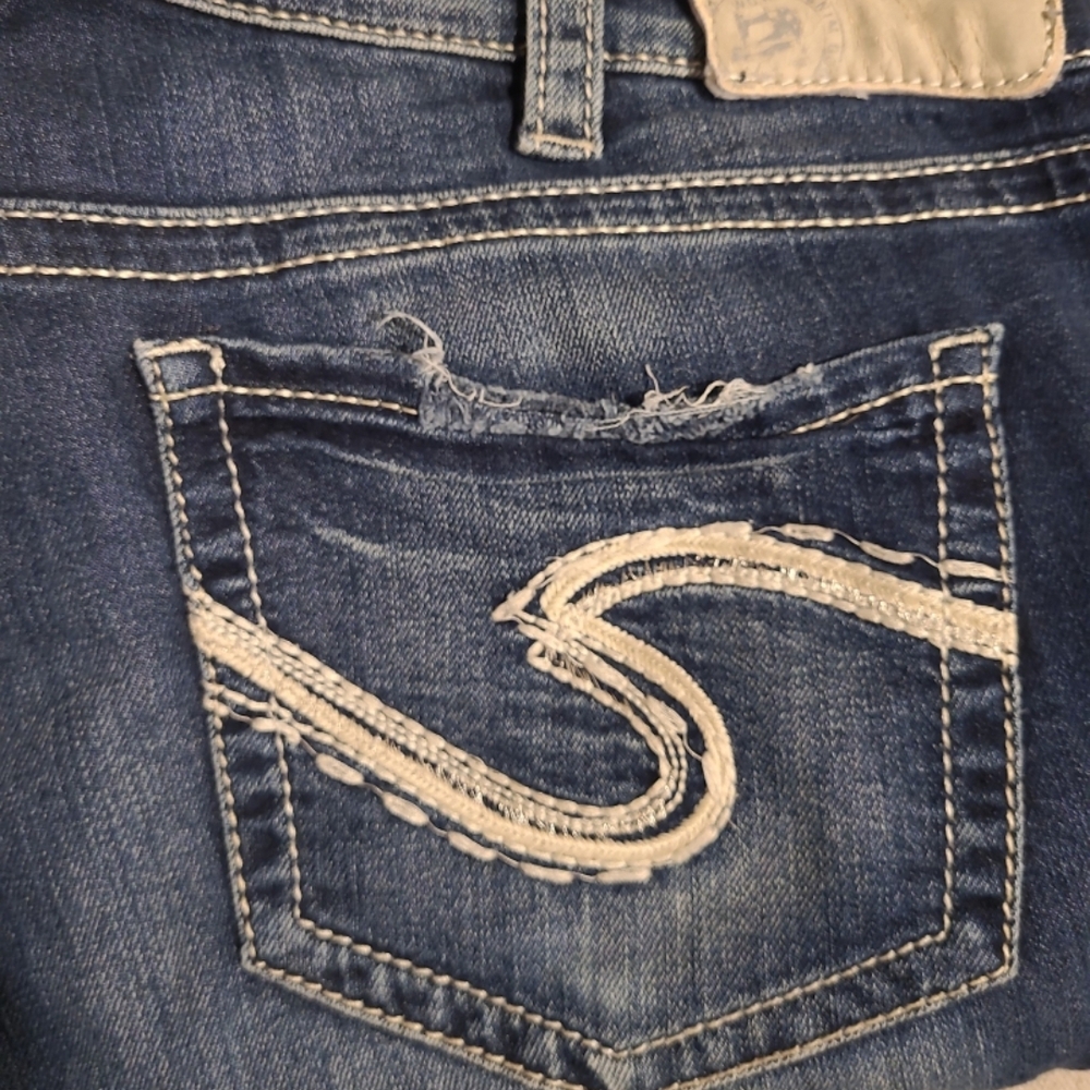 32x22 Silver Suki Jean Capris - Picture 4 of 4
